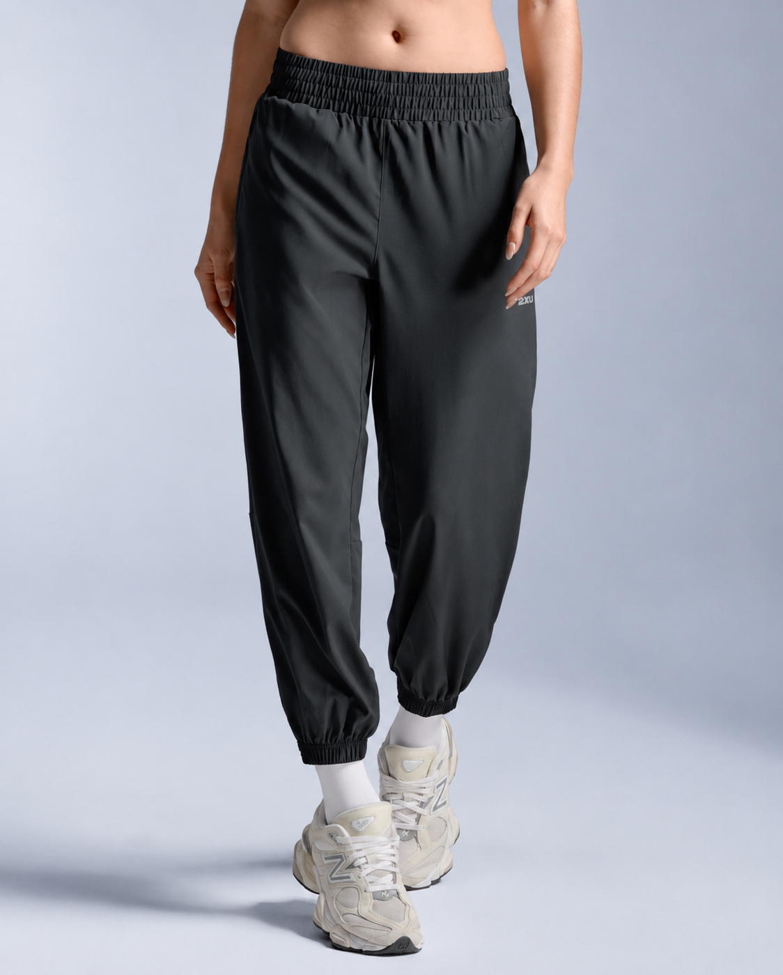 Aero Hi-Rise Woven Jogger